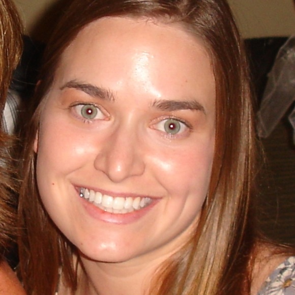 Meet your Posher, Kathryn - Picture 1 of 3